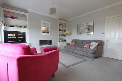 1 bedroom flat for sale, The Strand, Walmer, CT14