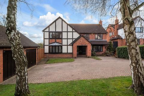 14 The Coppice, Atherstone, CV9 1RT