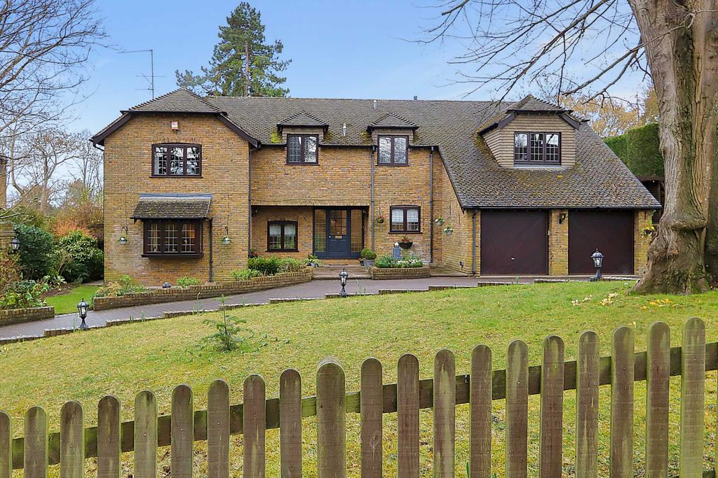Courtlands Hill, Pangbourne 5 bed detached house for sale £1,850,000