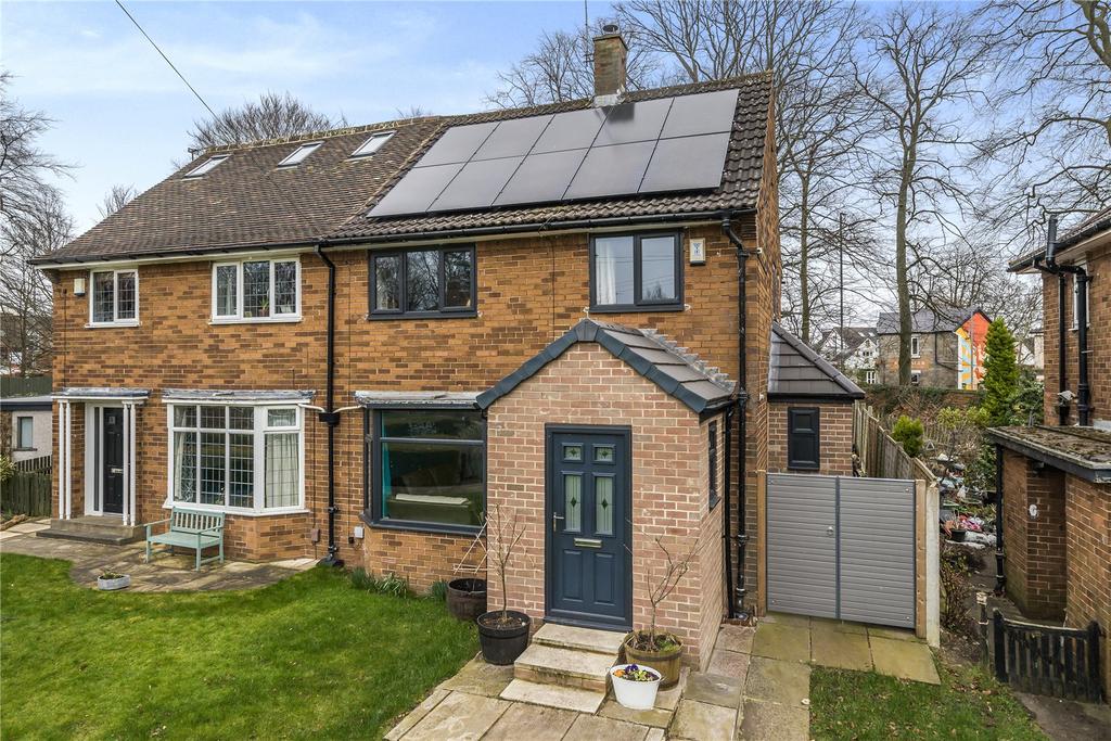 Leafield Close, Leeds, West Yorkshire 3 bed semidetached house for
