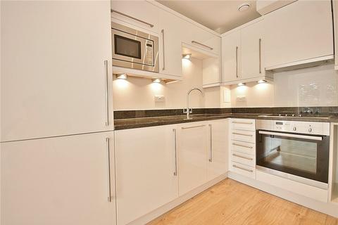 1 bedroom apartment to rent, Chiswick High Road, London, W4