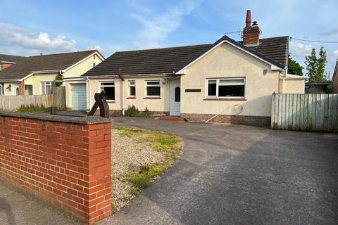 3 bedroom detached bungalow for sale - Station Road, Feniton