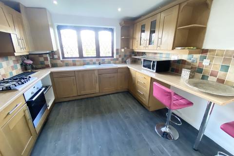 5 bedroom detached house to rent - Mendelsham, Panshanger, Welwyn Garden City