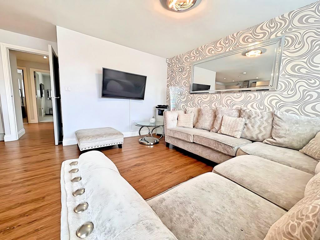 Hasilwood Square, Coventry, CV3 1GH 4 bed detached bungalow for sale