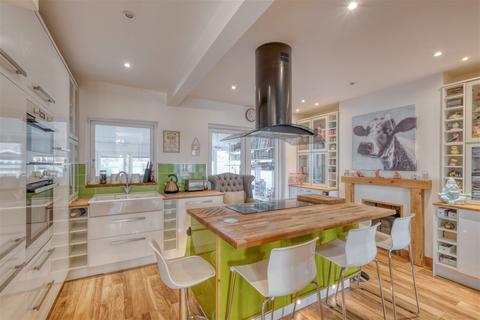 71 Studley Road, Redditch, B98 7HF