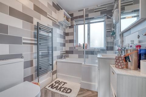 71 Studley Road, Redditch, B98 7HF