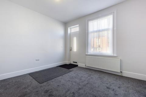 2 bedroom terraced house to rent, Eyre Street East, Hasland