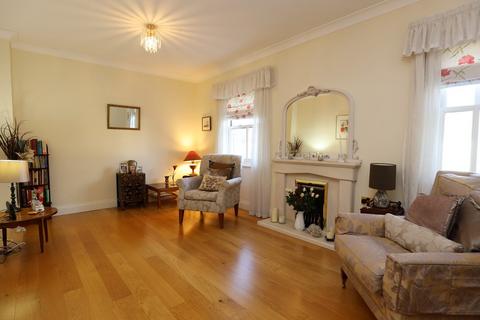 3 bedroom townhouse for sale - Westgate, Cowbridge, Vale of Glamorgan, CF71 7AQ