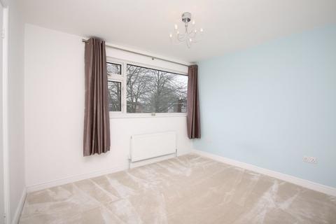 21 Leicester Crescent, Atherstone, CV9 3BH