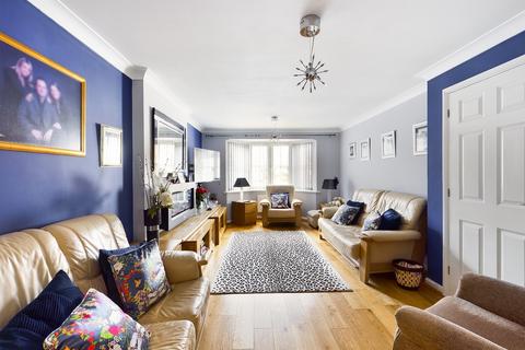 3 Foxton Close, Alrewas, Burton-on-trent, DE13 7FE