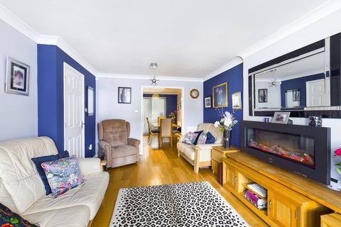 3 Foxton Close, Alrewas, Burton-on-trent, DE13 7FE
