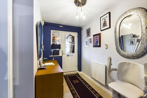 3 Foxton Close, Alrewas, Burton-on-trent, DE13 7FE