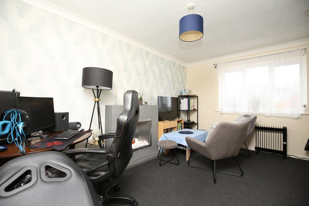 Woodland Way, Birchmoor 2 bed terraced house £175,000