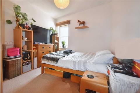 2 bedroom apartment for sale - Junction Road, Ealing