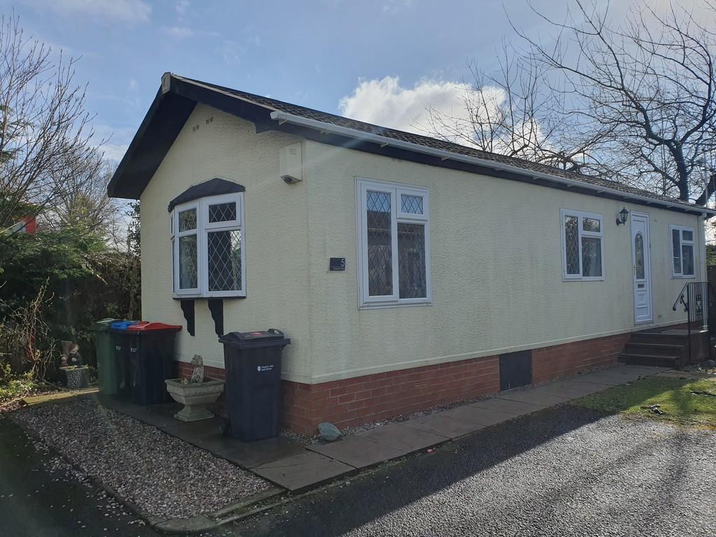 Bracken Way, Wincham, Northwich 1 bed park home for sale £110,000
