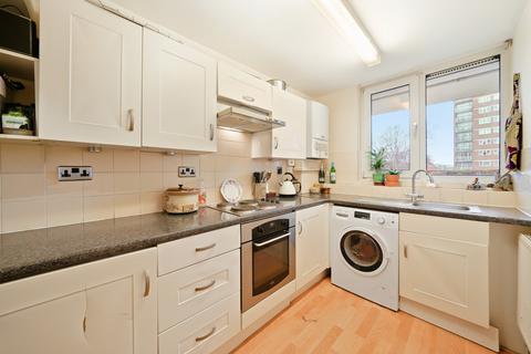 70 Gardner Close, London, E11 2HW