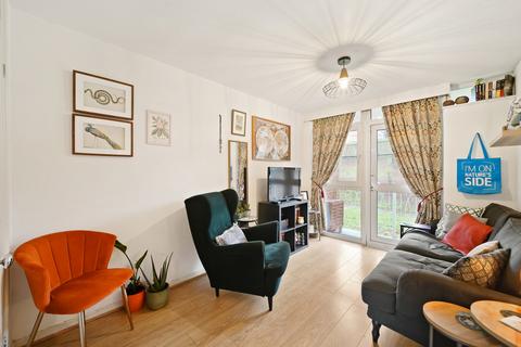 70 Gardner Close, London, E11 2HW