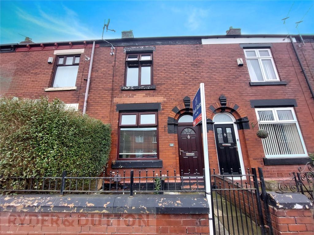 Queens Road, AshtonunderLyne... 2 bed terraced house £795 pcm (£183 pw)