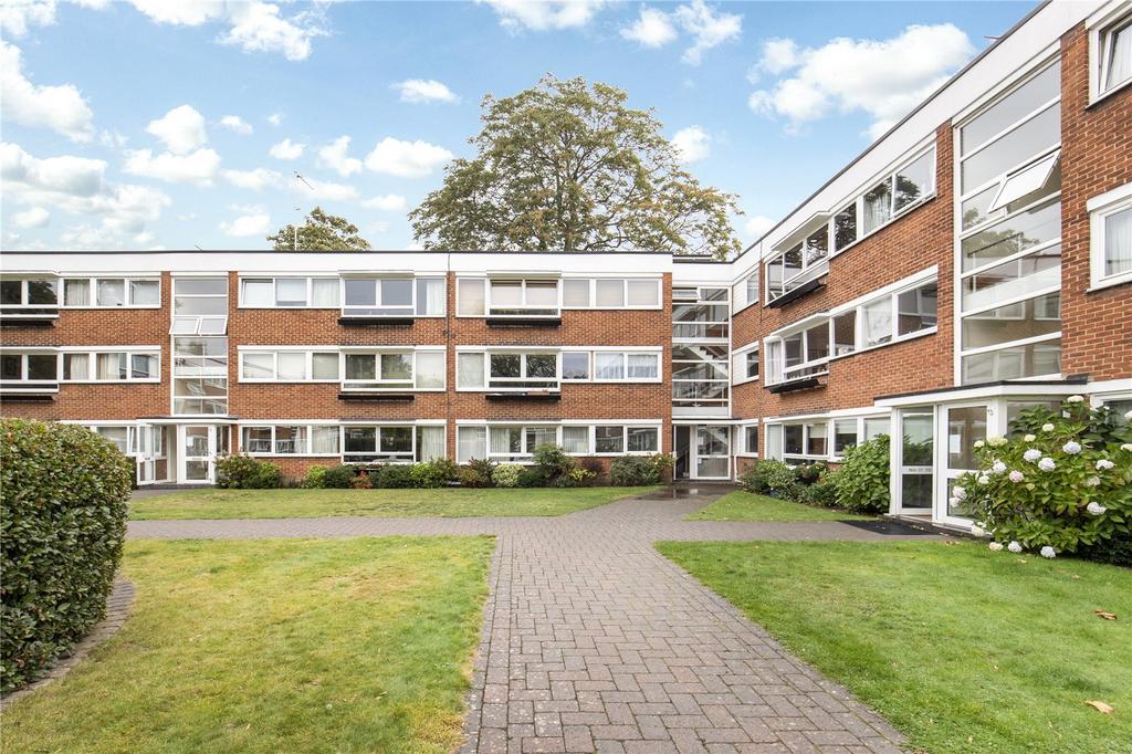 Charmouth Court, Kings Road, Richmond, Surrey 2 bed flat for sale £