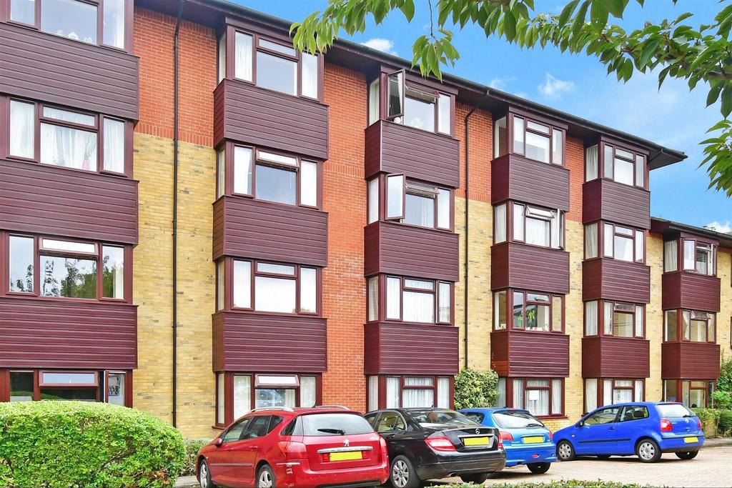 Red Lodge Road, West Wickham, Kent Studio for sale £85,000