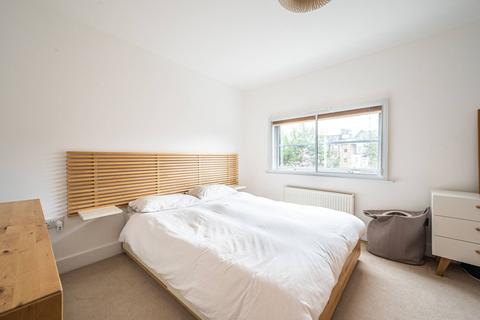 3 bedroom house for sale - Heaven Tree Close, Islington, London, N1