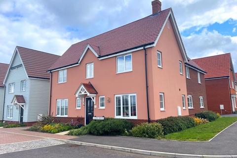 4 bedroom detached house for sale, Lawn Drive, Elmswell
