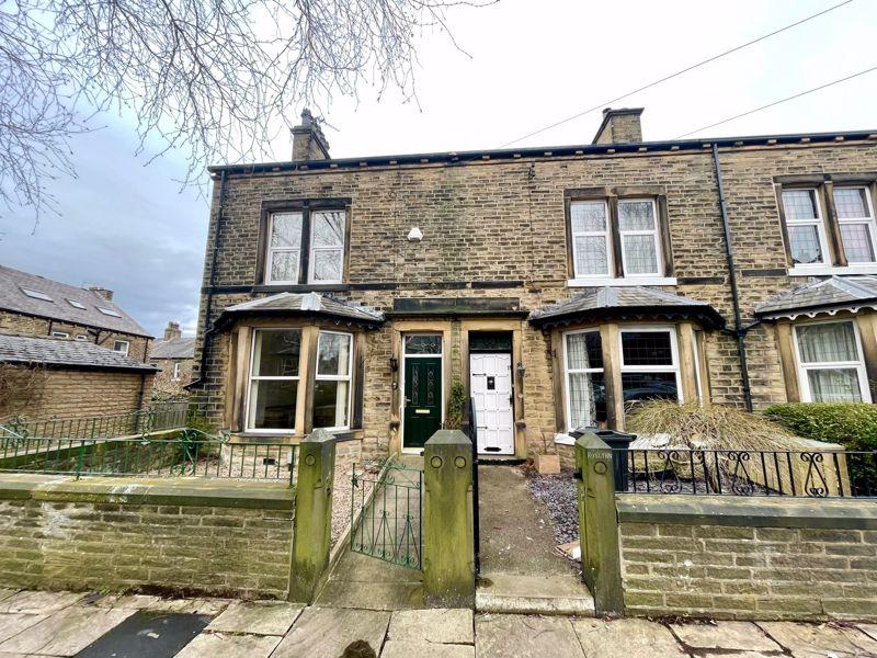 St Albans Avenue, Skircoat Green, Halifax 3 bed end of terrace house