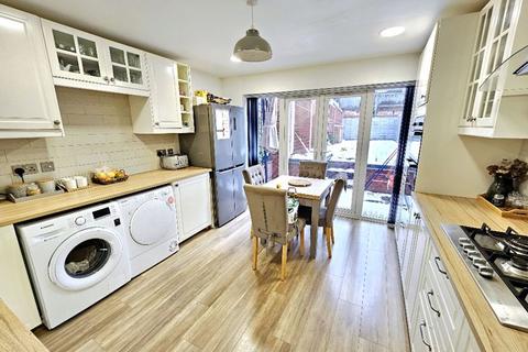 63 Haywards Close, Birmingham, B23 6PS