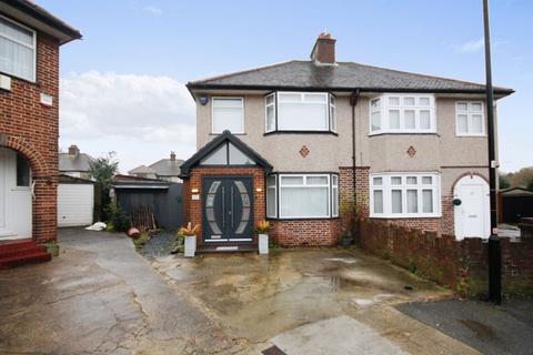 3 bedroom semi-detached house for sale - Wilmar Close, Hayes