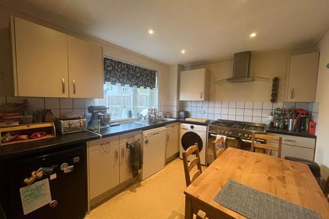 3 bedroom terraced house to rent, Hamble Close, Bristol