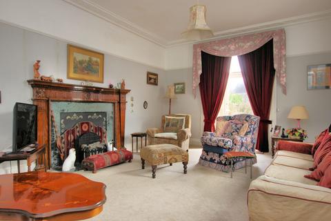 7 Castle Street, Kirkcudbright, DG6 4JA