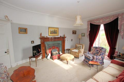 7 Castle Street, Kirkcudbright, DG6 4JA