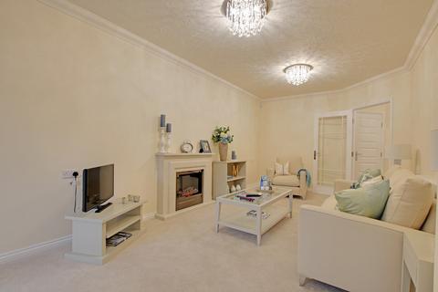 1 bedroom apartment for sale - North Close, Lymington, SO41