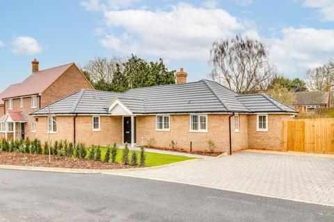 3 bedroom detached bungalow for sale - Lychfield Close, Northill, Biggleswade, SG18