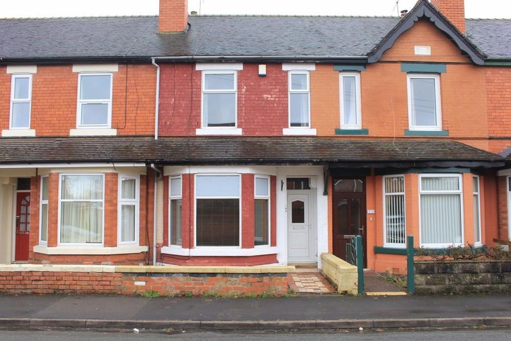 Oxford Gardens, Stafford... 3 bed terraced house £795 pcm (£183 pw)
