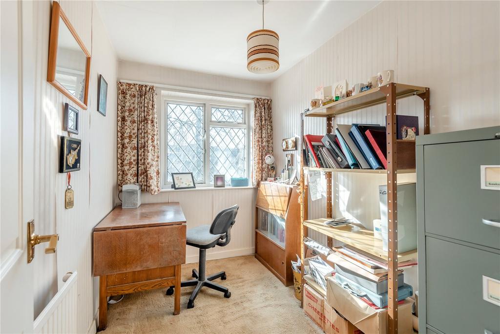 Bedroom 5/Study