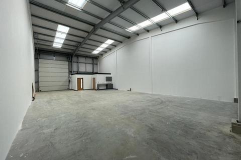 Industrial unit to rent - Burton Lane, Wymeswold, Leicestershire, LE12 5BS
