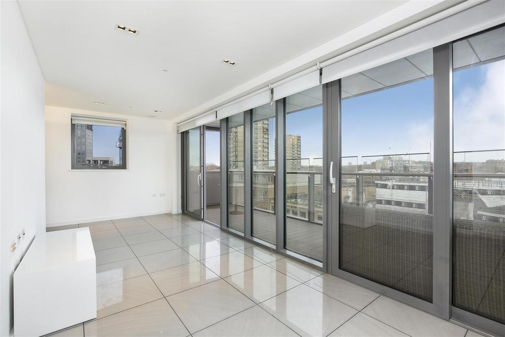 Brock Street 20 Apt 706 - rec.jpg