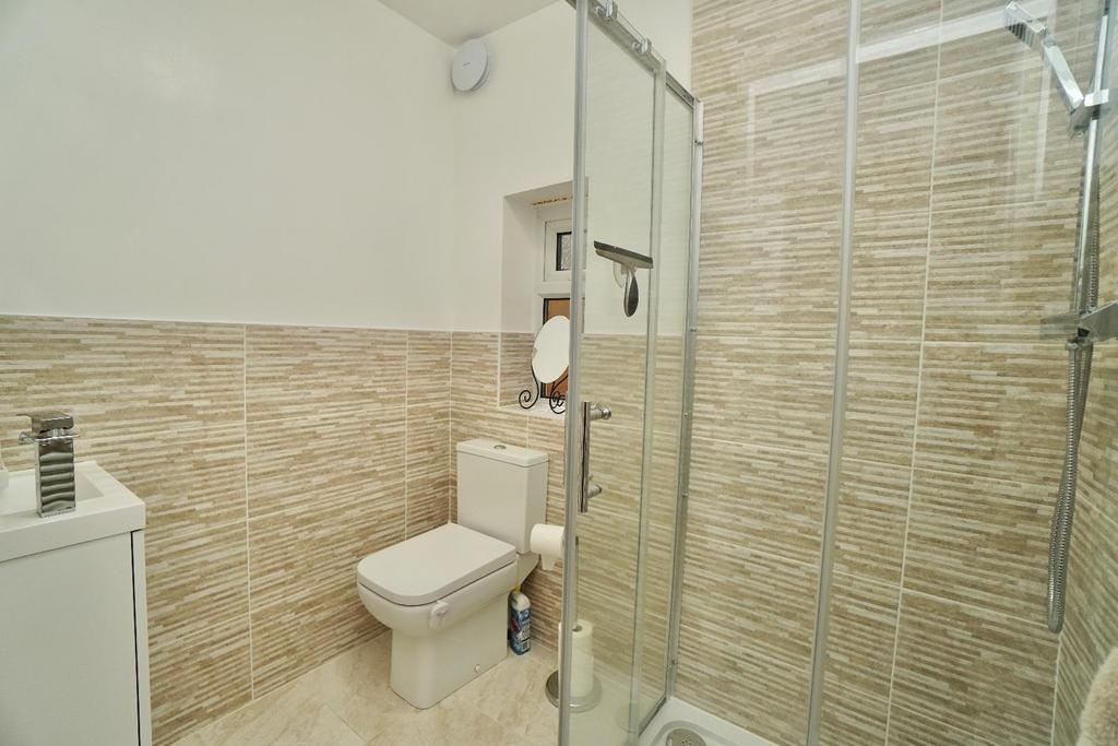Ensuite Shower Room