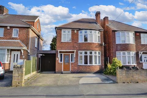 8 Warwick Avenue, Beeston, Nottingham, NG9 2HQ