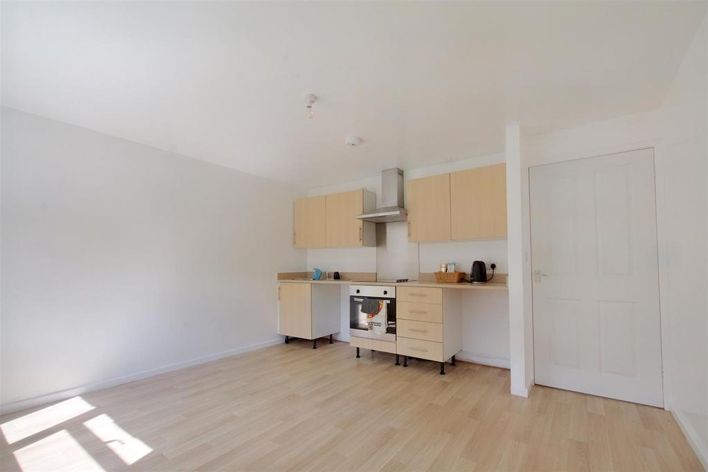40a Kitchen.jpeg