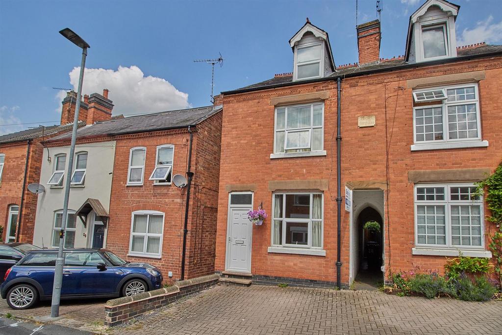 Gopsall Road, Hinckley 3 bed semidetached house £220,000