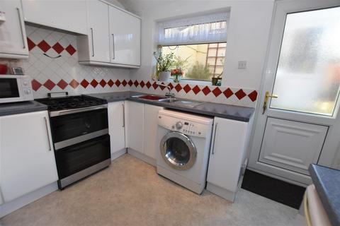 3 bedroom end of terrace house for sale - Station Road, Brough