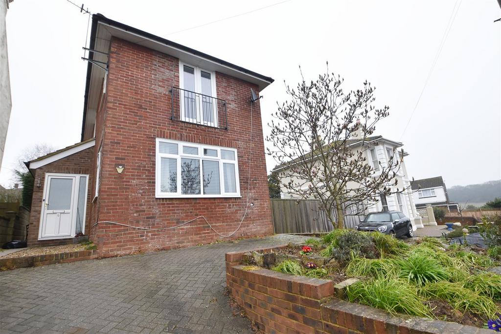 Alfred Road, Hastings 2 bed detached house £350,000
