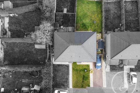 26 Oak Tree Grove, Leeds, LS9 6SJ