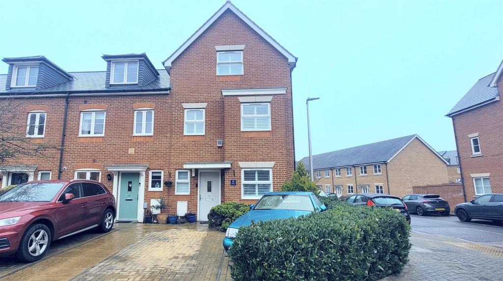 Butlers Park Way, Strood 4 bed townhouse for sale £425,000