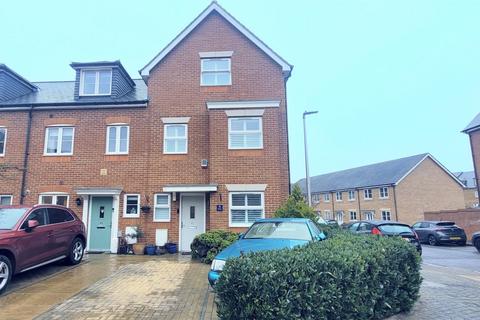42 Butlers Park Way, Strood, Rochester, ME2 2GN
