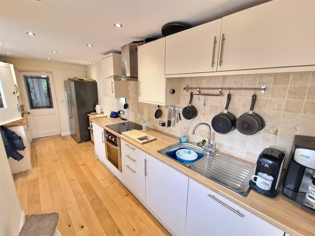 Kitchen.jpg