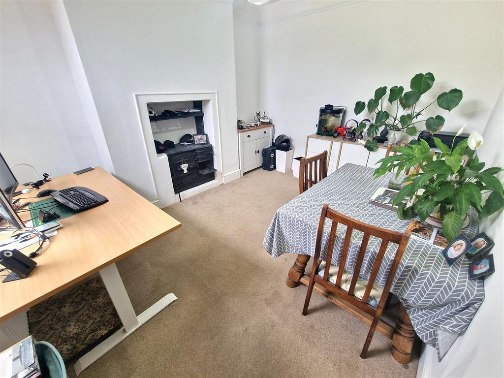 Dining Room.jpg