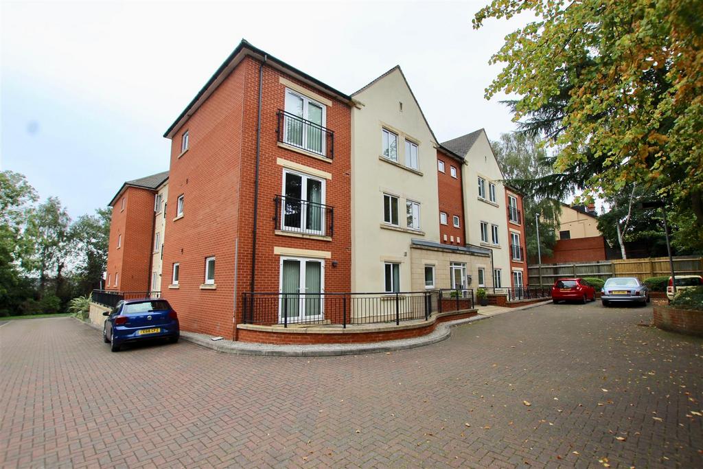 Woodthorpe Drive, Nottingham 1 bed apartment £750 pcm (£173 pw)